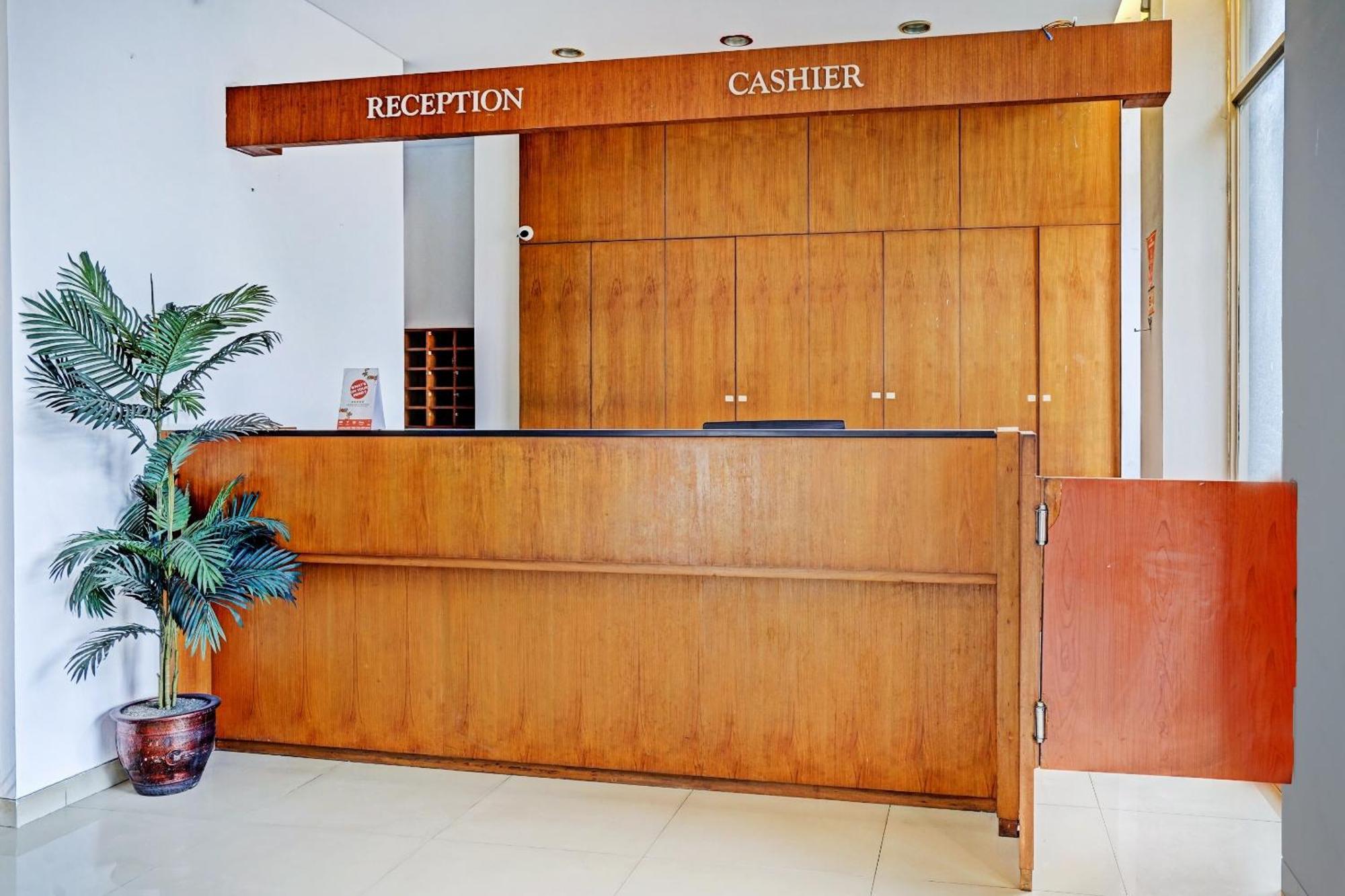 Hotel Collection O Riau Near Trans Formerly Montameri
